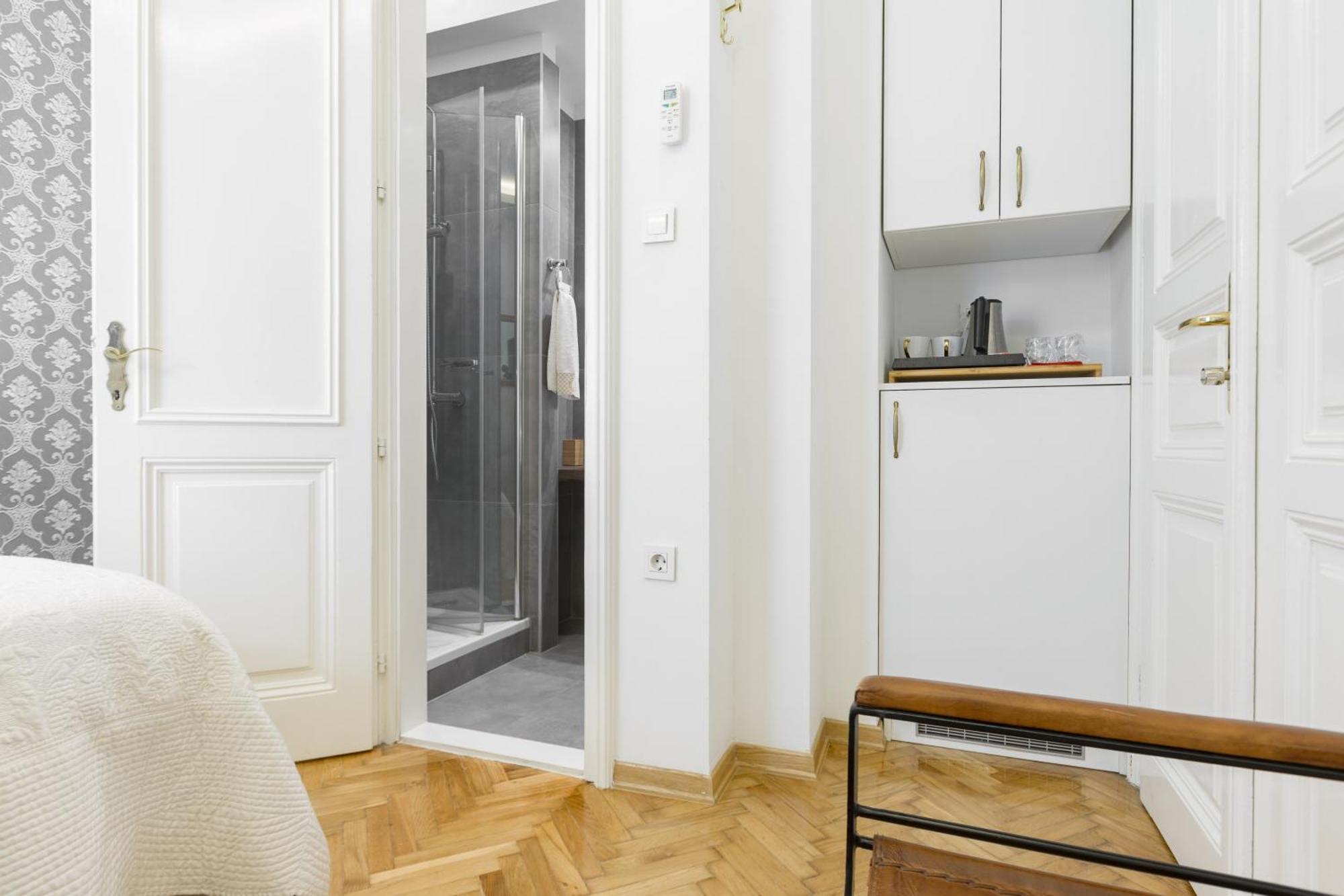 Aurelia Antik Apartments & Rooms, Zagreb City Center Экстерьер фото